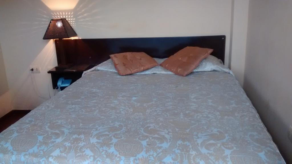 Hostal Iquique Lima Room photo