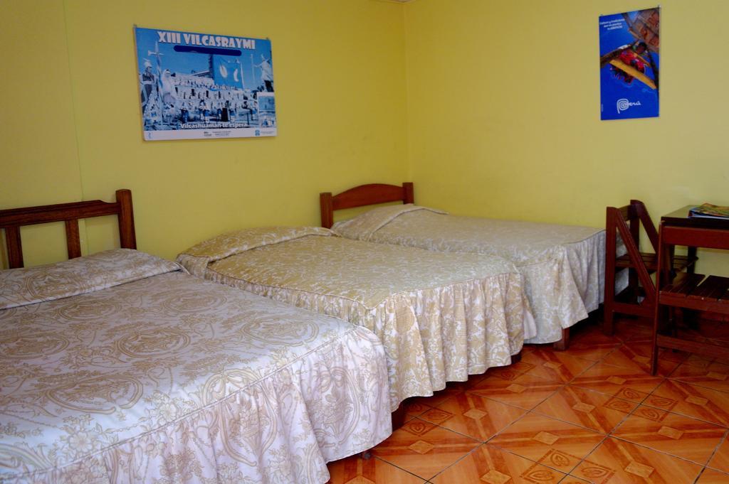 Hostal Iquique Lima Exterior photo