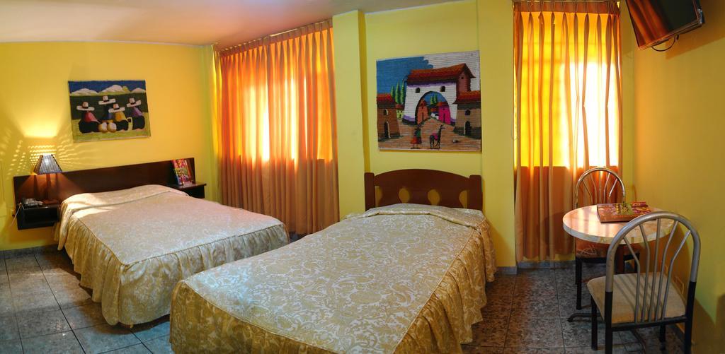 Hostal Iquique Lima Exterior photo