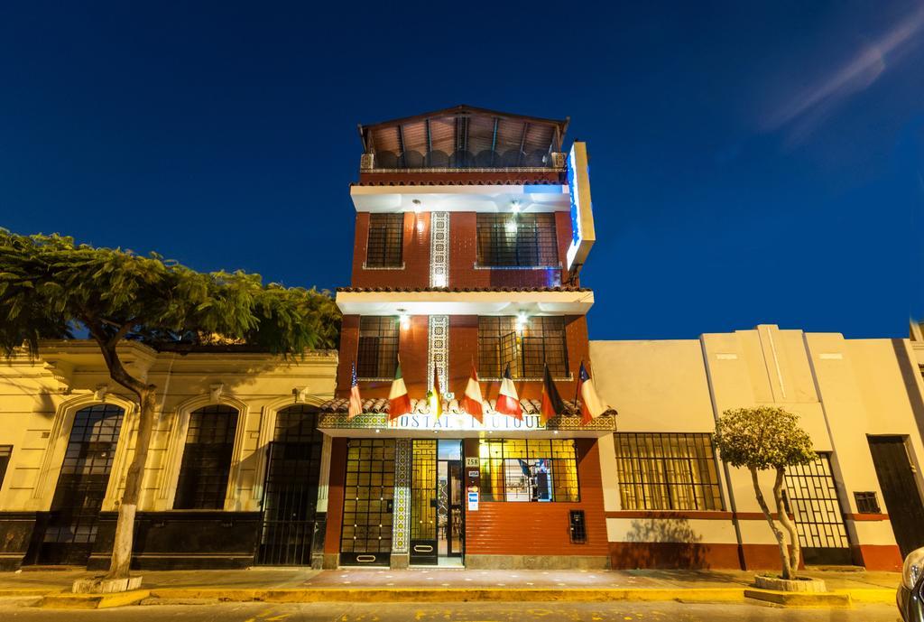 Hostal Iquique Lima Exterior photo